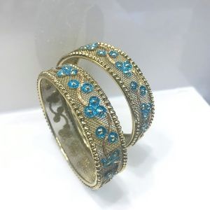 Blue floral golden bracelets